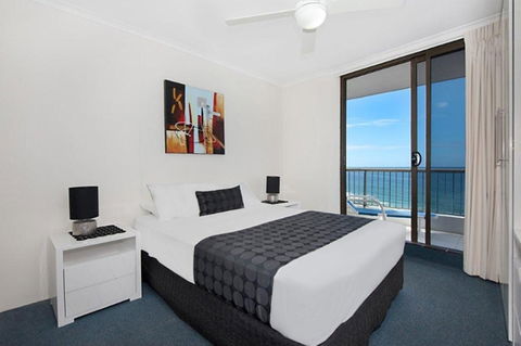 Surfers International Apartments - Accommodation Gladstone 14