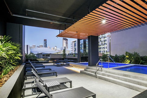 Atlas Apartments By CLLIX - Accommodation Gladstone 3