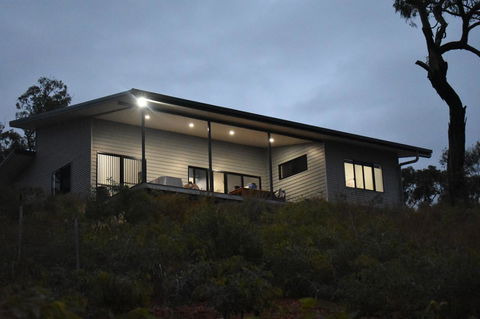 Ironbark House - Accommodation Gladstone 3