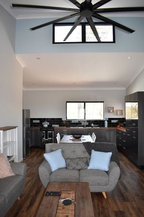 Ironbark House - Accommodation Gladstone 18