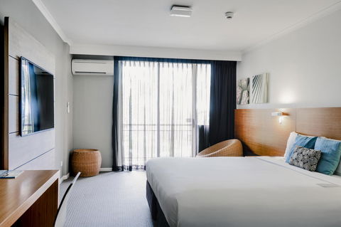 Novotel Cairns Oasis Resort - Accommodation Gladstone 27