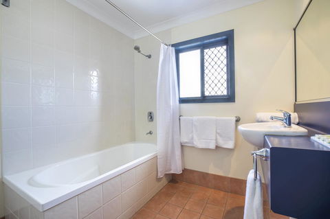 Nightcap At Atherton Hotel - Accommodation Gladstone 12