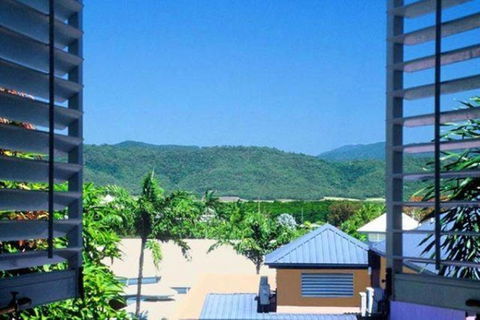 The Newport On Macrossan - Adults Only - Accommodation Gladstone 10