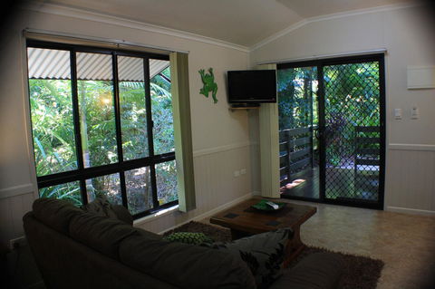 Boutique Bungalows - Accommodation Gladstone 39