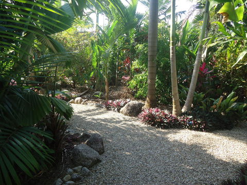 Boutique Bungalows - Accommodation Gladstone 21