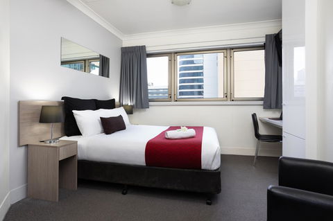 George Williams Hotel - Accommodation Gladstone 5