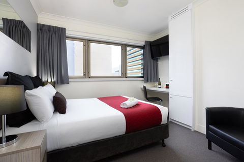 George Williams Hotel - Accommodation Gladstone 11