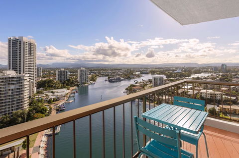 Vibe Hotel Gold Coast - Accommodation Gladstone 5