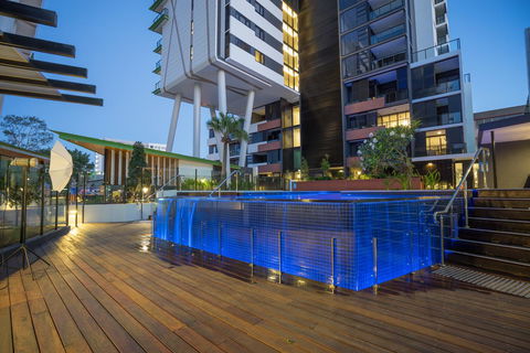 Arena Apartments By CLLIX - Accommodation Gladstone 3