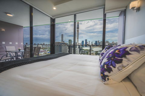 Arena Apartments By CLLIX - Accommodation Gladstone 16