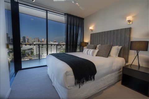 Arena Apartments By CLLIX - Accommodation Gladstone 28