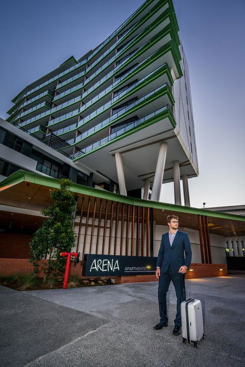Arena Apartments By CLLIX - Accommodation Gladstone 1