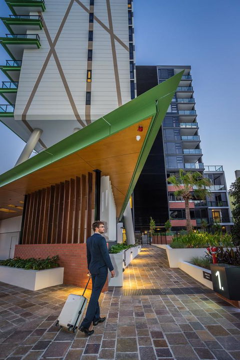 Arena Apartments By CLLIX - Accommodation Gladstone 22