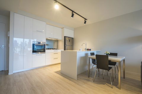 Arena Apartments By CLLIX - Accommodation Gladstone 35