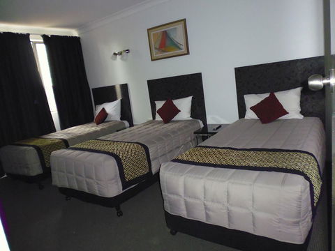 Burke & Wills Motor Inn - Accommodation Gladstone 4