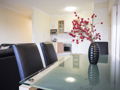 La Vida On Anzac - Accommodation Gladstone 0