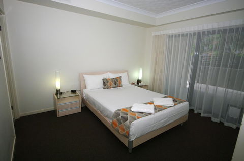 La Vida On Anzac - Accommodation Gladstone 12