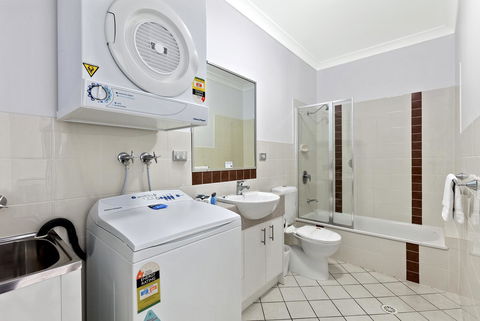 La Vida On Anzac - Accommodation Gladstone 30
