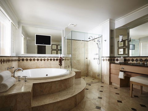 JW Marriott Gold Coast Resort & Spa - Accommodation Gladstone 36