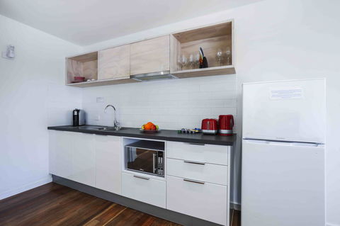 Sandbox Apartments - Accommodation Gladstone 30