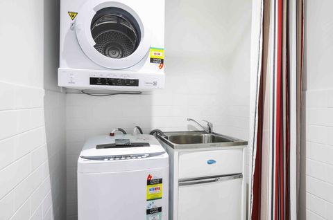 Sandbox Apartments - Accommodation Gladstone 40