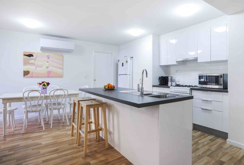 Sandbox Apartments - Accommodation Gladstone 28