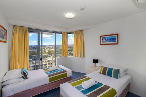 Catalina Resort - Accommodation Gladstone 8