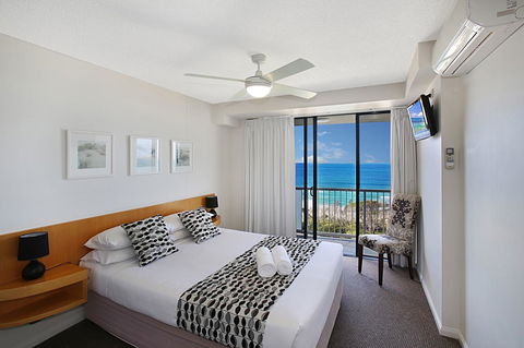 Catalina Resort - Accommodation Gladstone 11