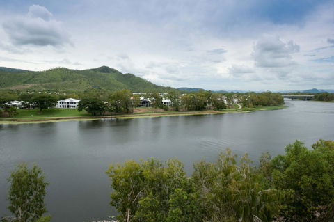 Jacana Apartments - Accommodation Gladstone 11