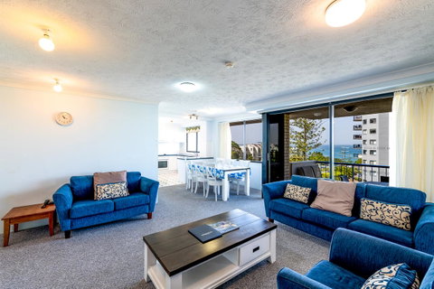 Burgess @ Kings Beach Apartments - Accommodation Gladstone 33