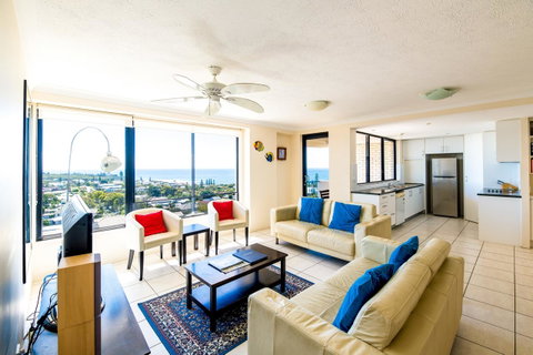 Burgess @ Kings Beach Apartments - Accommodation Gladstone 5