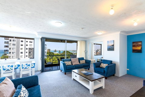 Burgess @ Kings Beach Apartments - Accommodation Gladstone 34