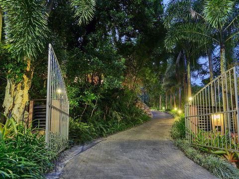 Cairns Rainforest Retreat - Accommodation Gladstone 2
