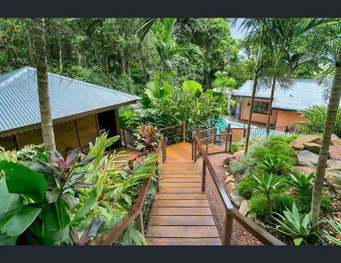 Cairns Rainforest Retreat - Accommodation Gladstone 7