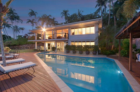 15 Wharf Street - Accommodation Gladstone 2