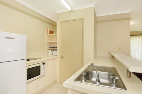 Cairns Queenslander Hotel & Apartments - Accommodation Gladstone 25