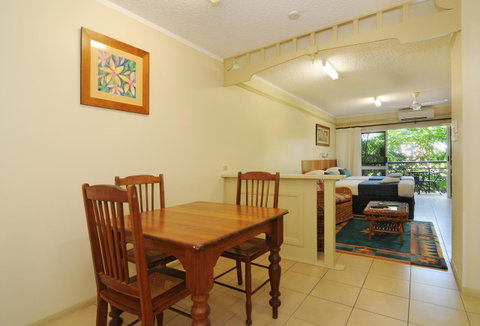 Cairns Queenslander Hotel & Apartments - Accommodation Gladstone 21