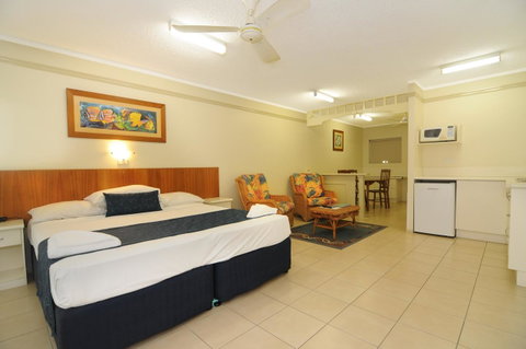Cairns Queenslander Hotel & Apartments - Accommodation Gladstone 22