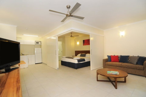 Cairns Queenslander Hotel & Apartments - Accommodation Gladstone 16