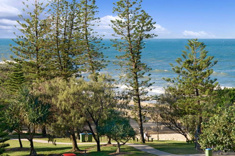 Portobello By The Sea - Accommodation Gladstone 40