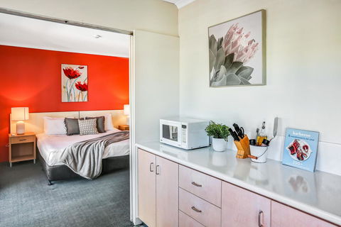 Coral Tree Inn - Accommodation Gladstone 3