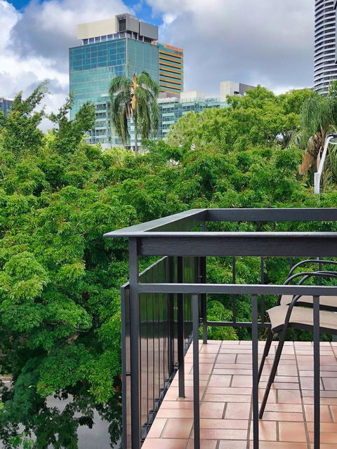 Soho Brisbane - Accommodation Gladstone 30