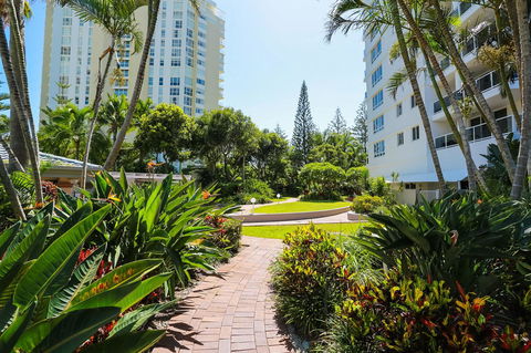 Oscar On Main Beach Resort - Accommodation Gladstone 21