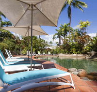 Club Tropical Resort - Accommodation Gladstone