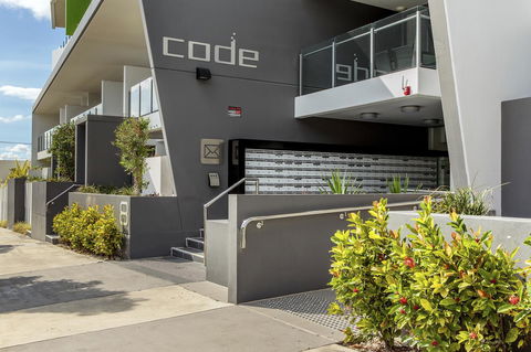 Code Apartments - Accommodation Gladstone 14