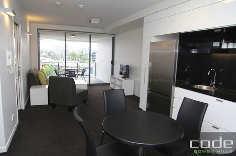 Code Apartments - Accommodation Gladstone 35