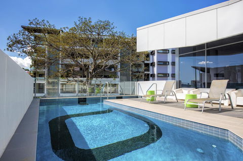 Code Apartments - Accommodation Gladstone 11