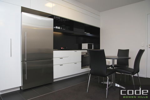 Code Apartments - Accommodation Gladstone 22