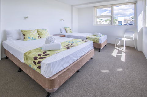 84 The Spit Holiday Apartments - Accommodation Gladstone 25