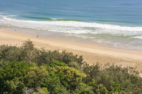 84 The Spit Holiday Apartments - Accommodation Gladstone 3
